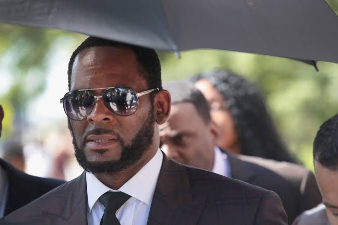 Prosecutors Allege R.Kelly sexually abused two teen boys 
