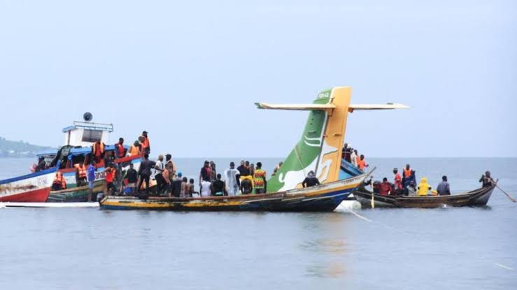 Tanzania Holds mass funeral for the 19 victims of Sunday's plane crash 