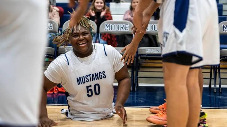 Josiah Johnson a black student Without Legs Makes His Middle School’s Basketball Team