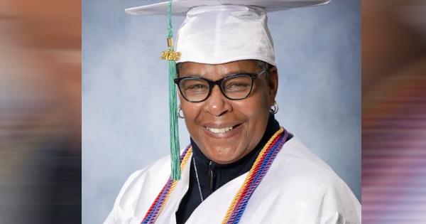67-Year-Old Black Woman Renee Carroll Makes History, Earns High School Diploma 